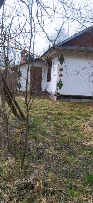 Продам хату з ділянкою