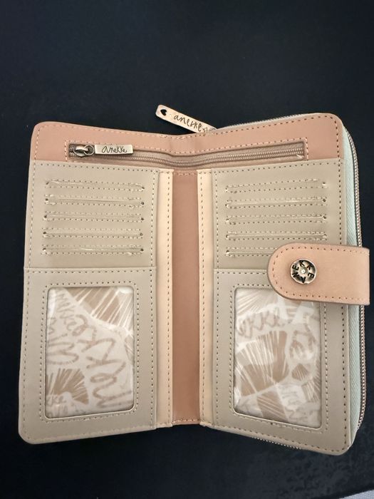 Carteira anekke