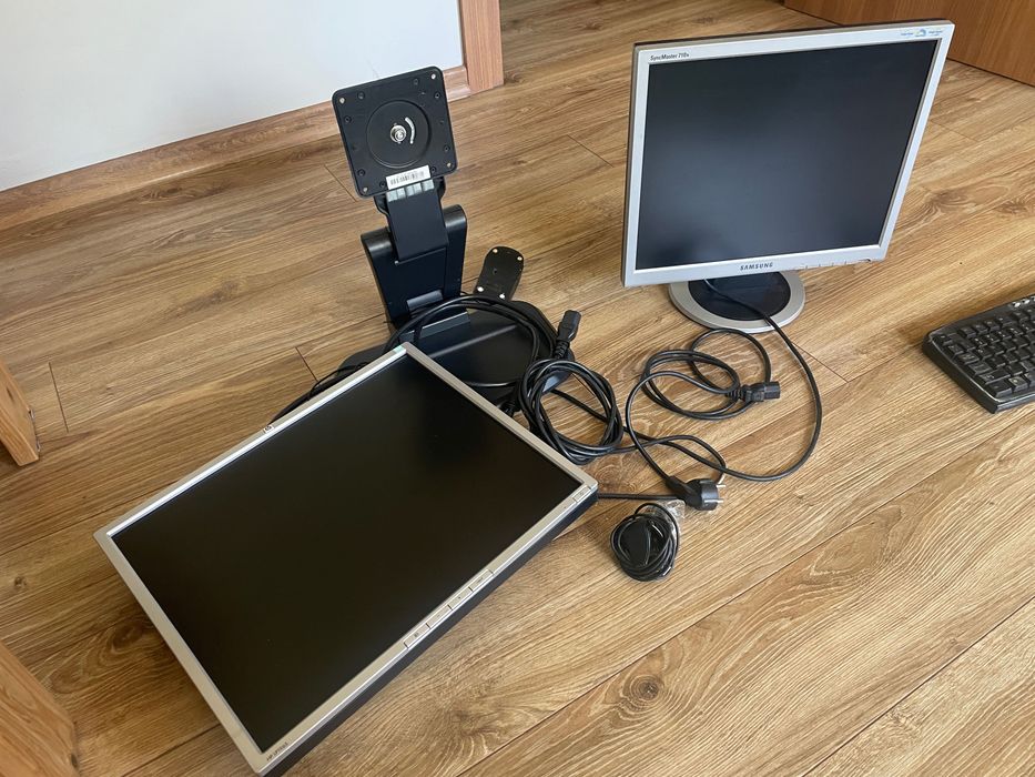 Monitory komputerowe