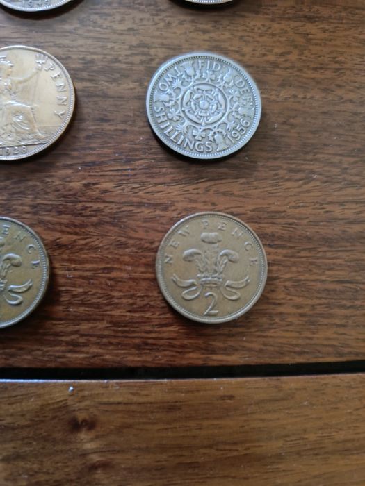 Lote de moedas britânicas antigas