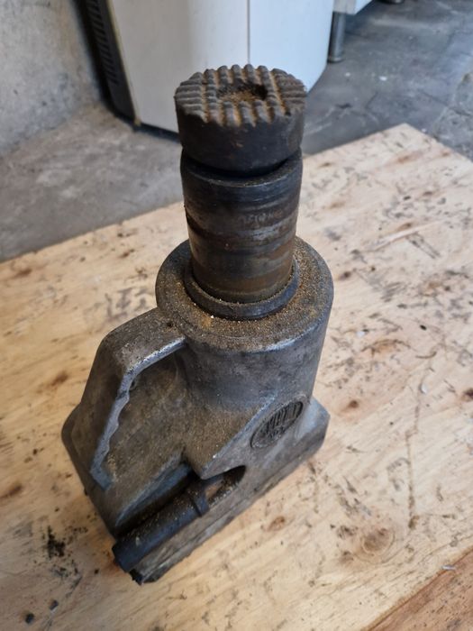 Podnośnik lewarek Skamet 10 ton