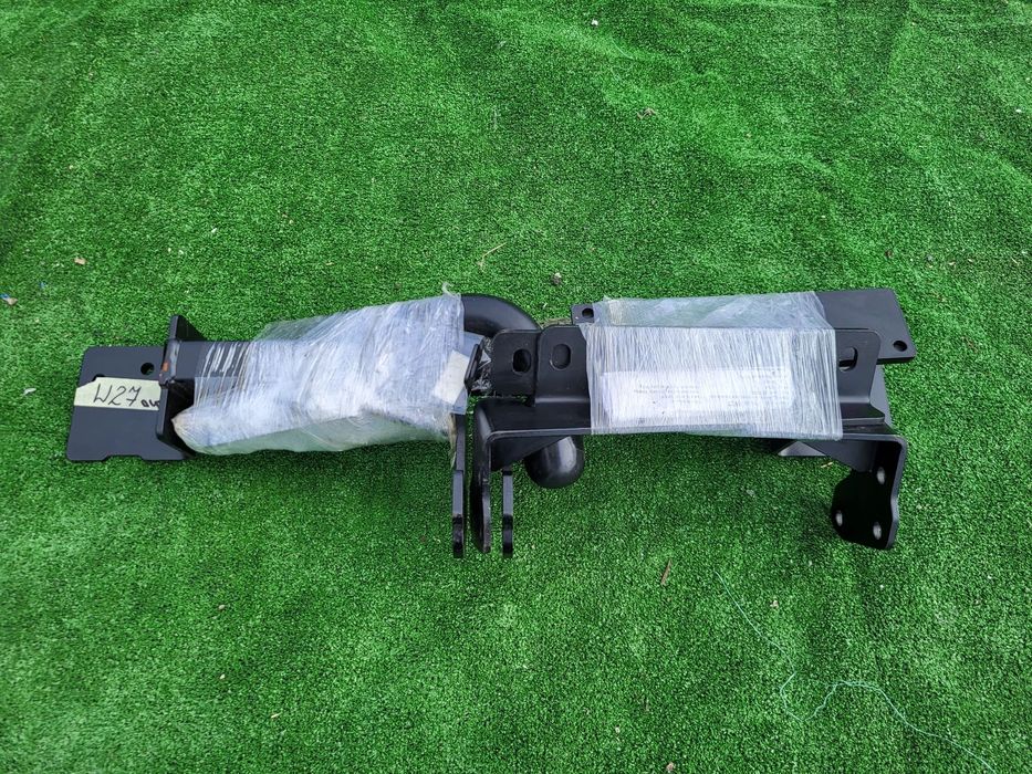 HAK  holowniczy SUZUKI SX 4 4 drz. 211.2007 / 09.2013  KULA ODKRĘCANA