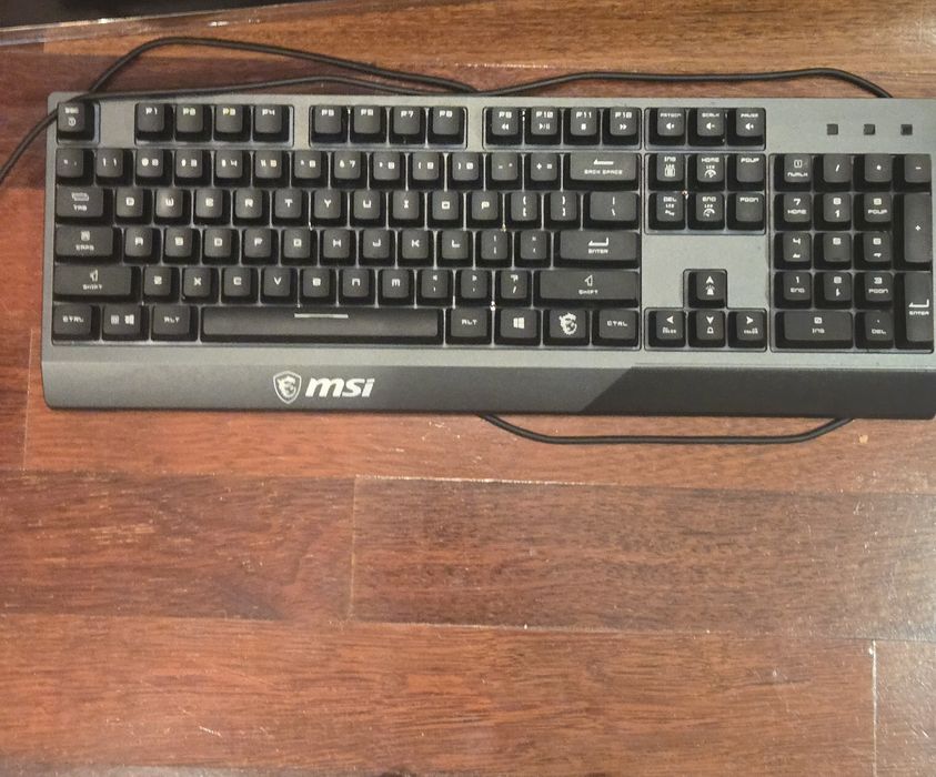 MSI Komputer w monitorze, gamingowy, stan bardzo.dobry