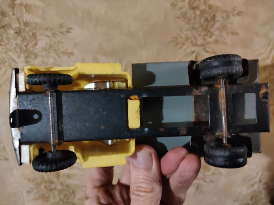 Машинка игрушка СССР.