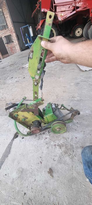 Pompa hydrauliczna john deere 590