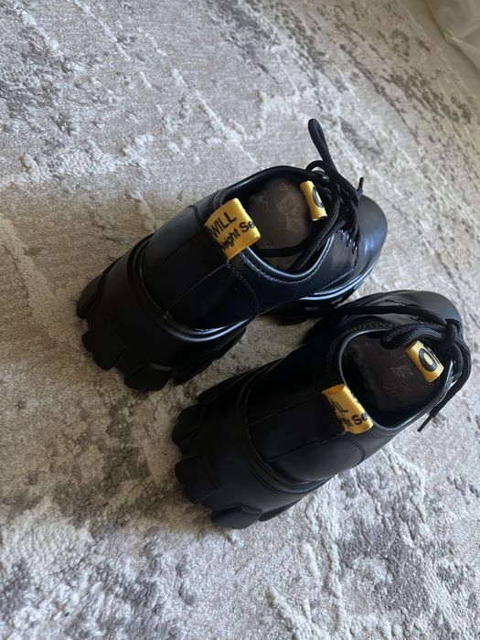 Продам шкіряні лофери