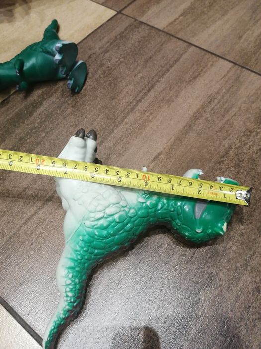 Zabawki dinozaury