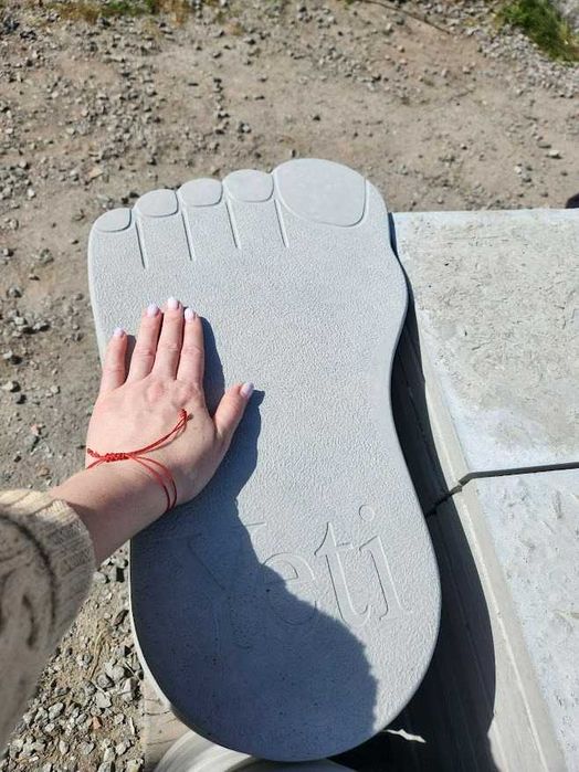 Тротуарна плитка Каліфорнія, Тучка