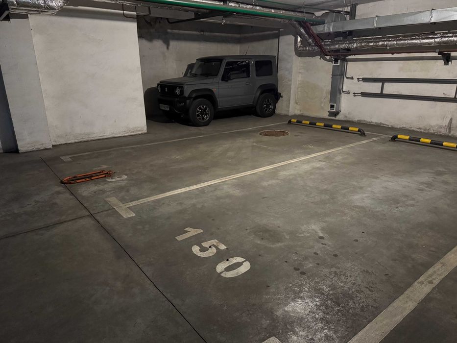 Оренда паркінгу для автомобіля, мотоцикла. McDonald's Шулявка