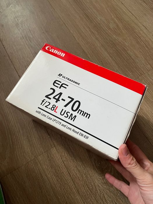 Canon EF 24-70mm f/2.8L USM