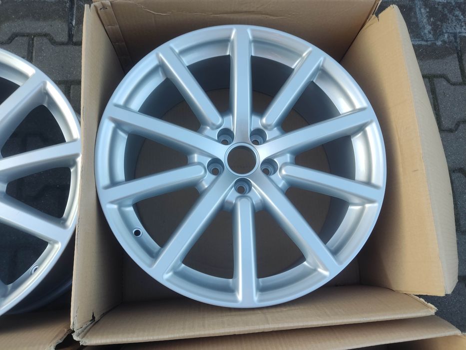 Felgi aluminiowe NOWE Audi Q5 A6 20 5x112 8,5j et33