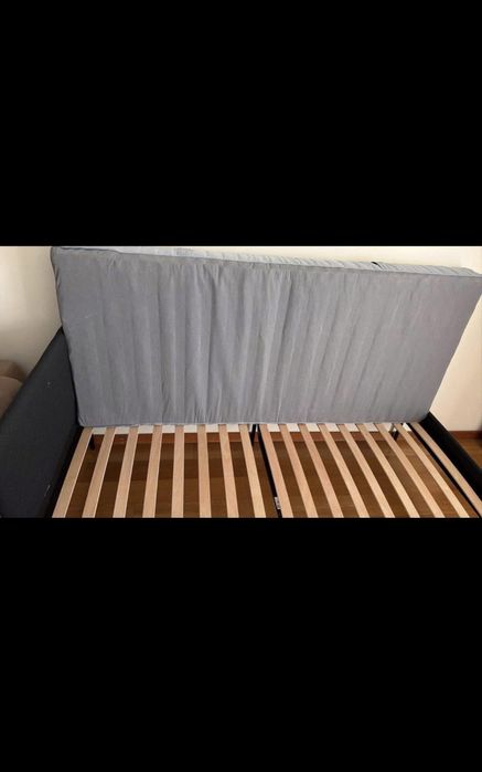 Cama de solteiro semi nova  com colchao