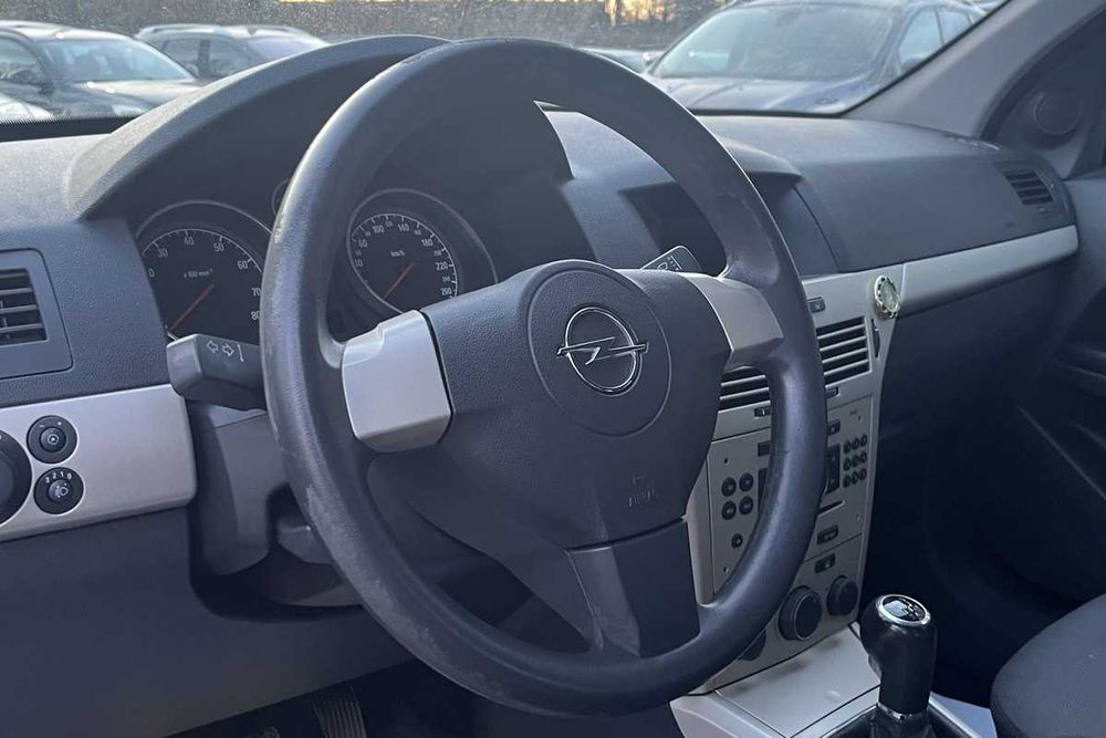 Opel Astra  2008