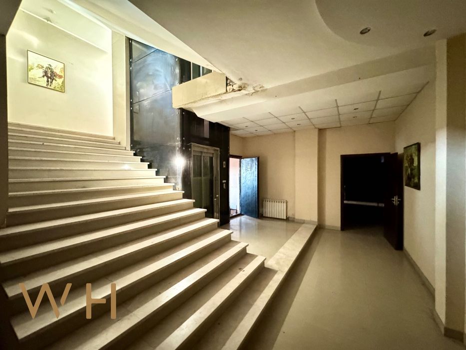 Продаж Готель 3070m², 53 сот, Озеро, Підгірці