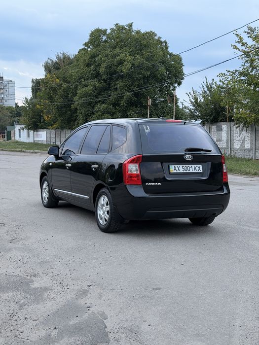 Kia Carens 2009 - 2.0 бензин