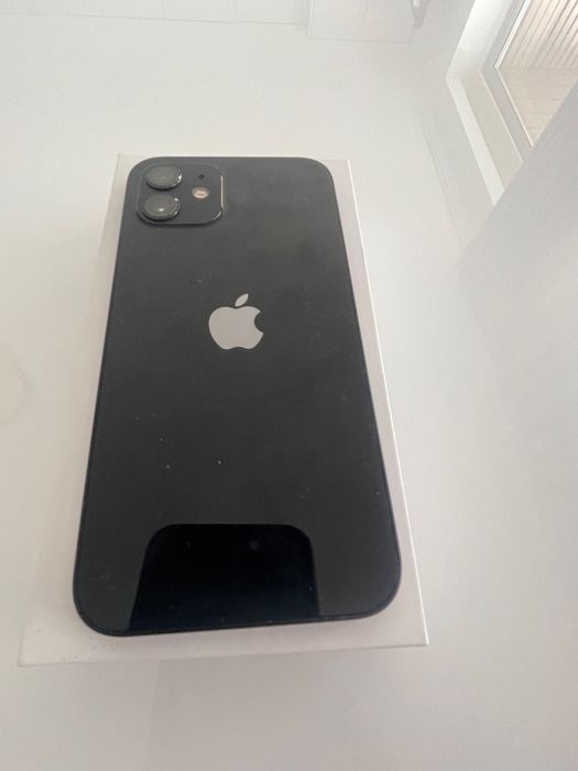iPhone 12 preto