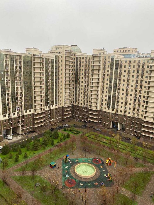 продам  2х комнатную квартиру в новом комплексе -море, парк- генератор