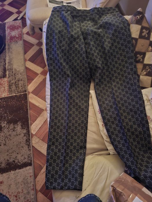 Calças originais de marca gucci