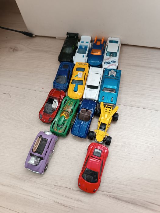 Продам машинки hot wheels оригінальні