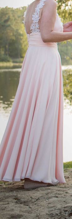 Zwiewna Suknia Ślubna