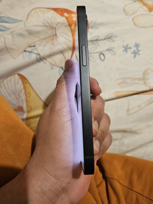 Iphone 16e  128gb 100%