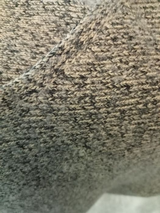 Sweter damski bezowy