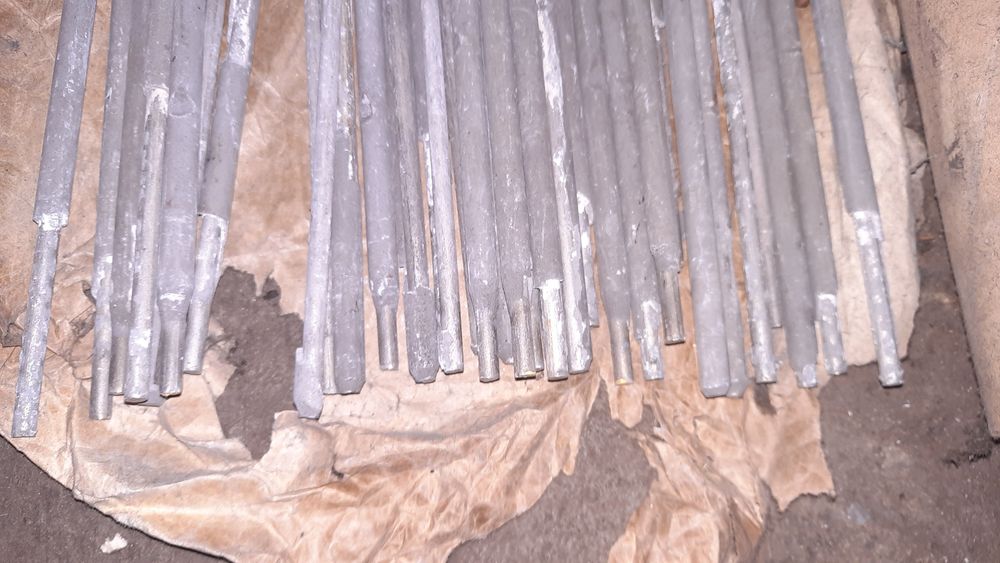 Wyprzedaż garażowa akcesoria majsterkowania