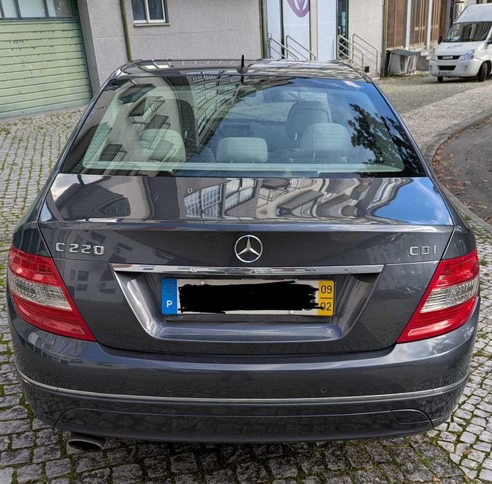 Mercedes-Benz C220