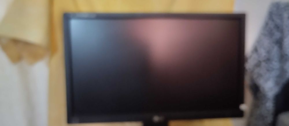 Monitor LG em muito bom estado otima imagem