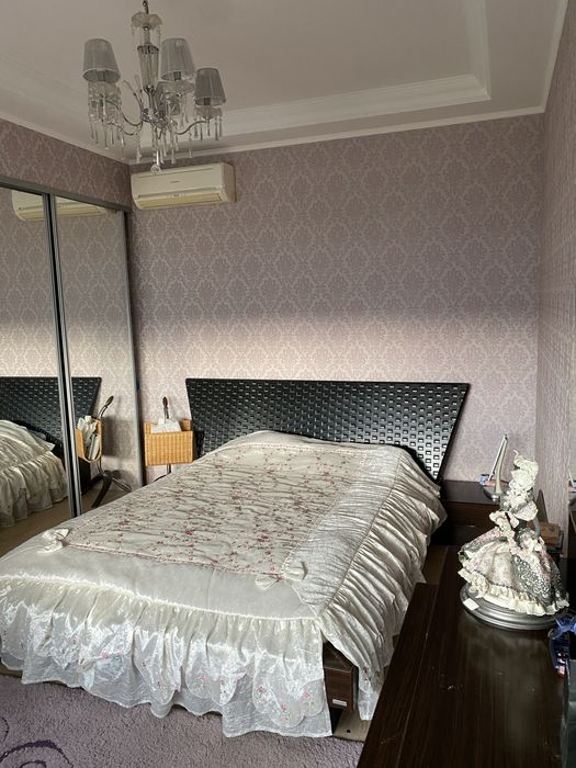 Видова простора двокімнатна квартира. Антоновича 72.