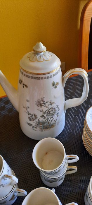 Vista Alegre, Pionia, conjunto 12chávenas café