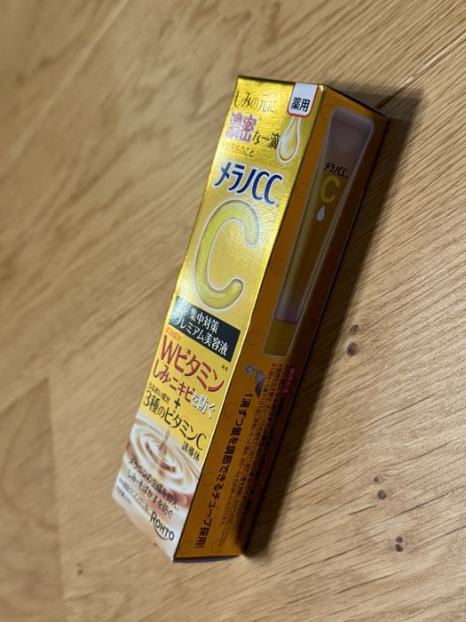 Rohto melano CC premium