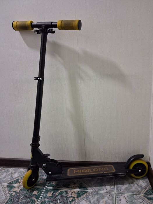 Дитячий самокат Miqilong Cart Black CART-100-BLACK