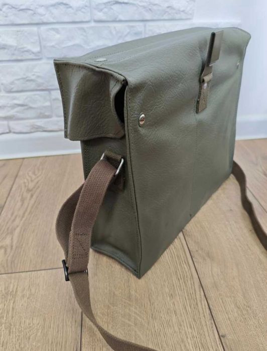 Бундесвер військова сумка олива водонепроникна армійська