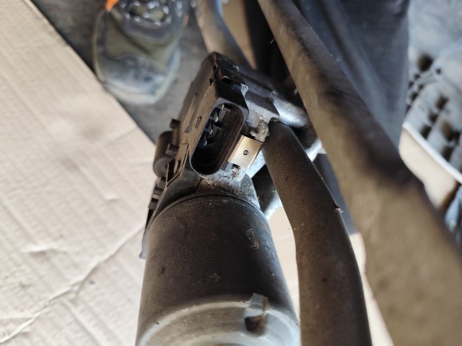 Audi A6 C6 mechanizm wycieraczek przód przedni 4F1.955.023H