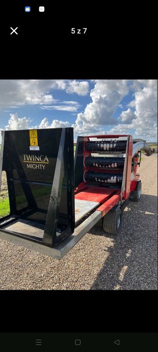 Ścielarka do słomy Samojezdna TWINCA Mighty  / rozrzutnik słomy spalin