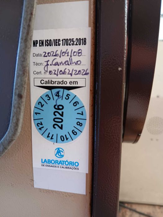 Projetor de Perfil Mitutoyo PJ 300H (302-101-4) – Equipamento de Medição de Precisão