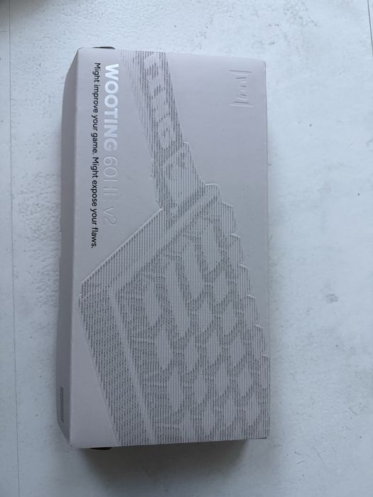 Klawiatura wooting 60he v2 biala aluminiowa plus case
