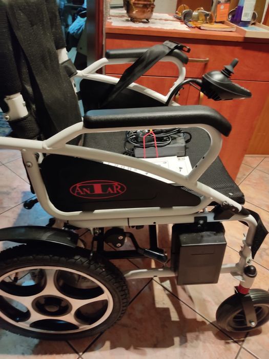 Wózek inwalidzki elektryczny ANTAR AT 52304