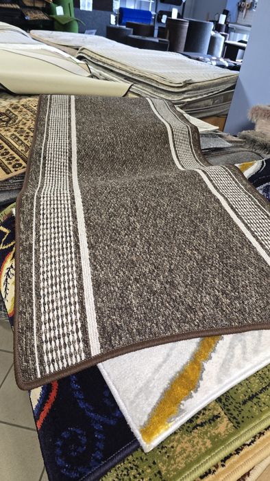 Chodnik 67x160 brązowym mocny twardy podgumowany