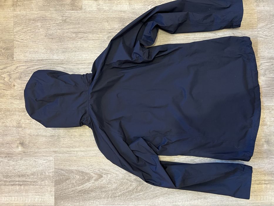 Damska kurtka-wiatrówka Berghaus