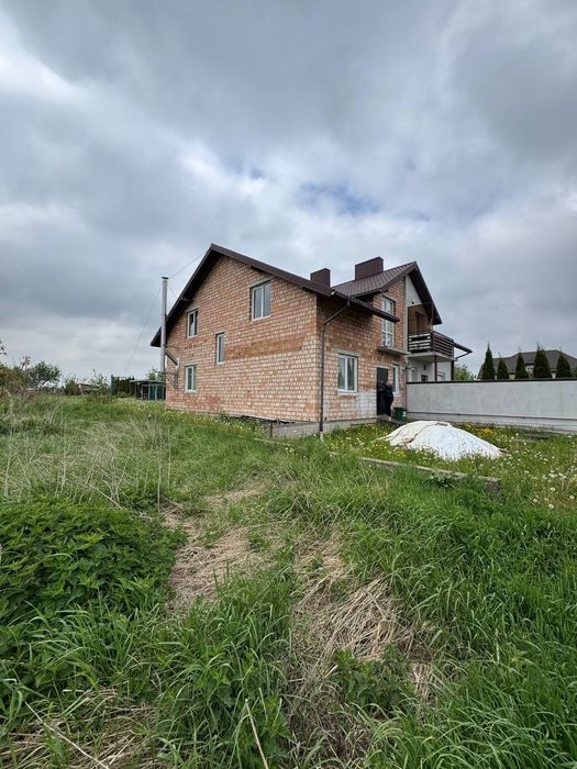 Продаж котеджу 140 м.кв. в Зубрі