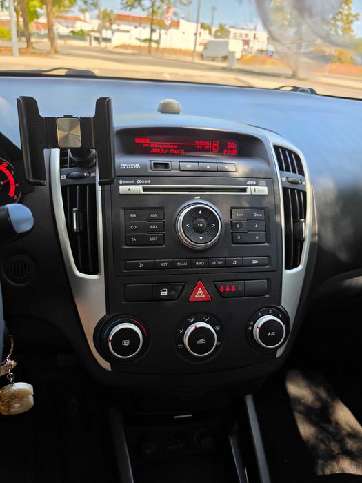 Kia Cee'd 1.6 CRDi 2011 - Excelente Estado / Nacional