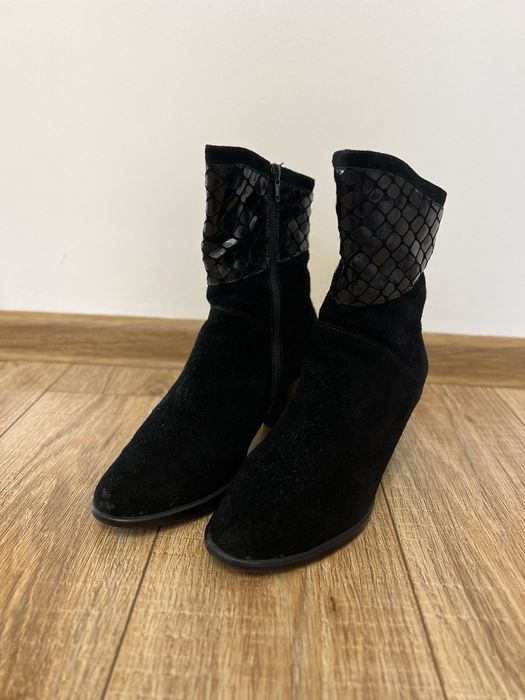 Жіночі черевики з натуральної замші