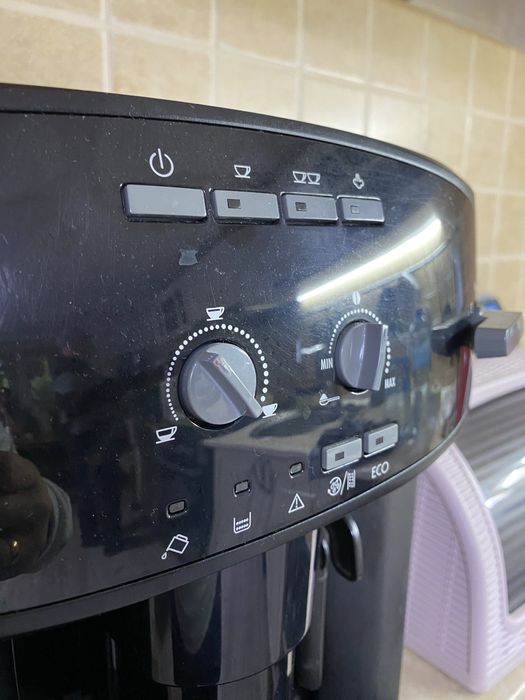 Кавомашина Delonghi