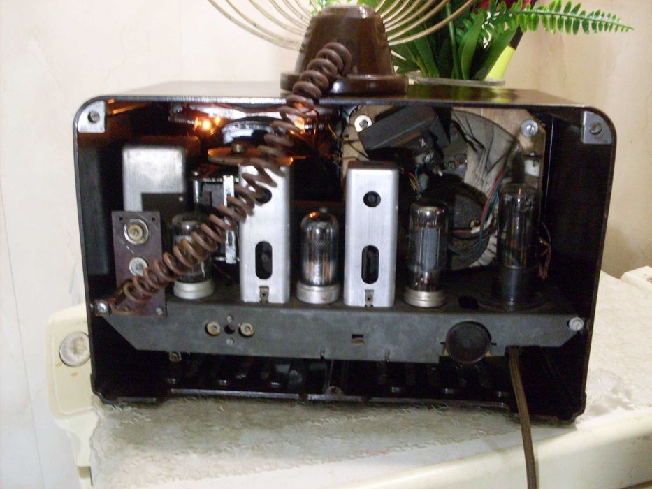 Stare lampowe radio Pionier z 1948 roku-piękne, sprawne.