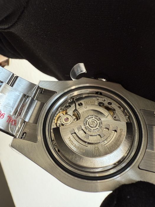 Rolex Submariner 126610LN 41mm Black Ceramic Bezel, 904L 3235 Movement