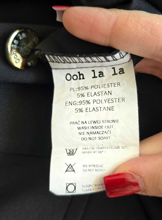 Czarna sukienka garniturowa marynarka taliowana Ooh la la