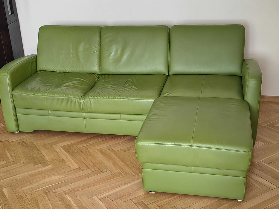 Oddam używany narożnik