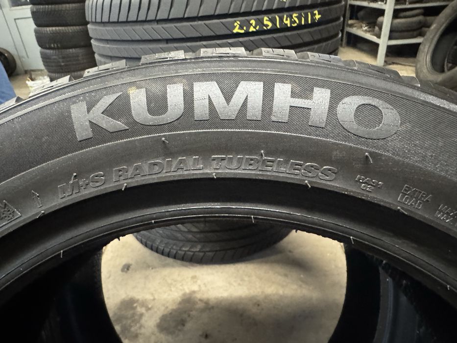205/55R17 95V Kumho  Solus HA31 4 season